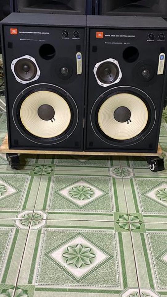 JBL 4312B mkii canifonia JBL 4312B mkii canifonia
