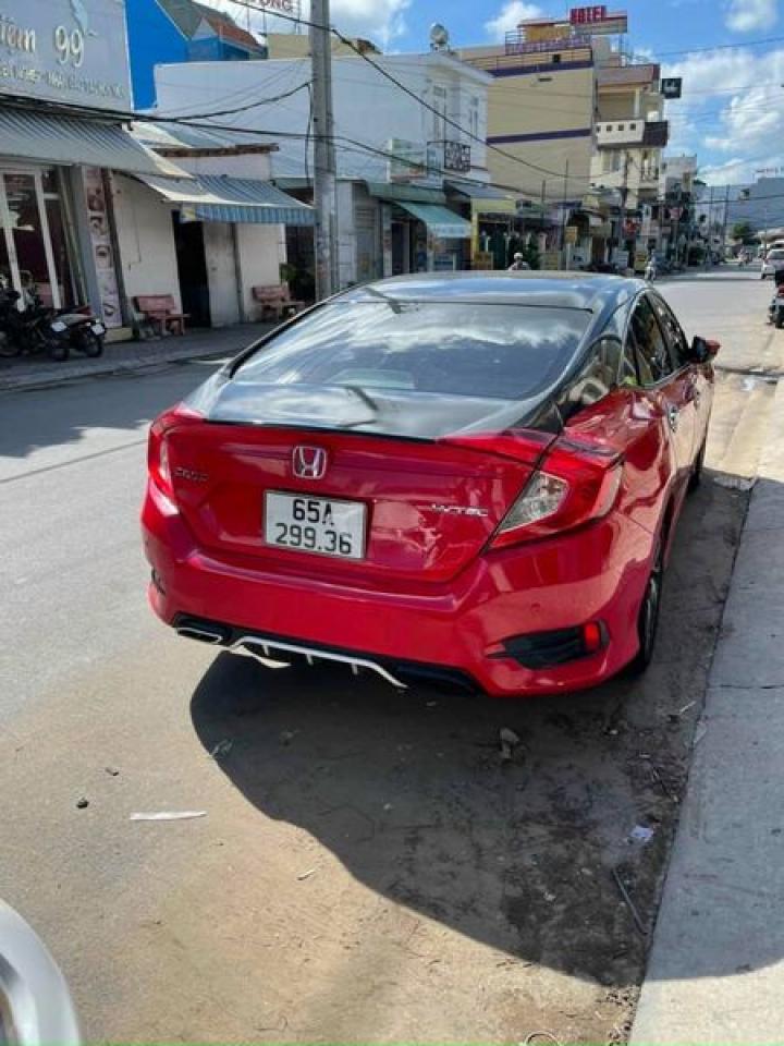 Cần bán gấp trả nợ Honda civic 2018 Cần bán gấp trả nợ Honda civic 2018