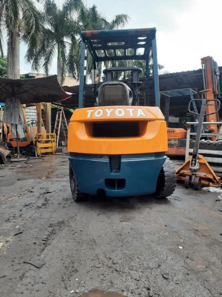 Xe nâng Toyota 3 tấn Xe nâng Toyota 3 tấn