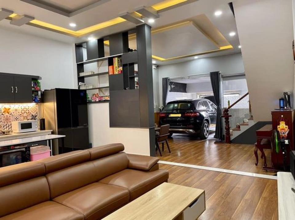 Cần bán căn hẻm xe hơi ngay cầu rạch tôm nhơn đức Cần bán căn hẻm xe hơi ngay cầu rạch tôm nhơn đức
