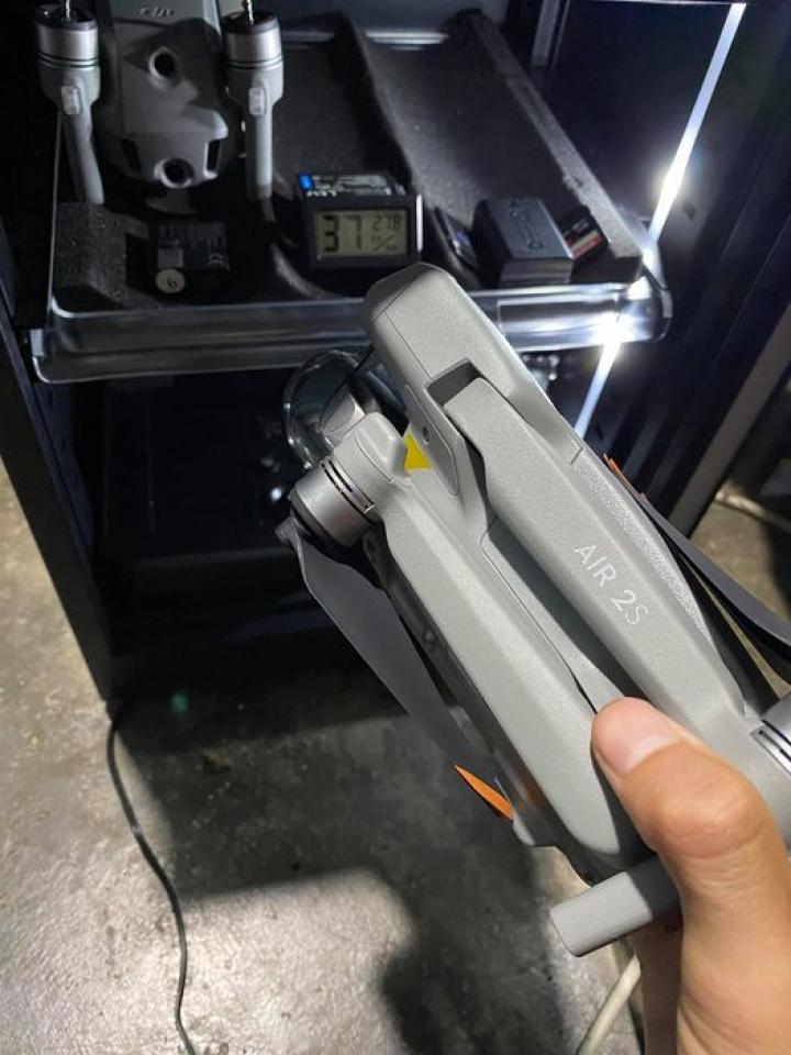 Cần bán flycam air2s bản đơn full box Cần bán flycam air2s bản đơn full box