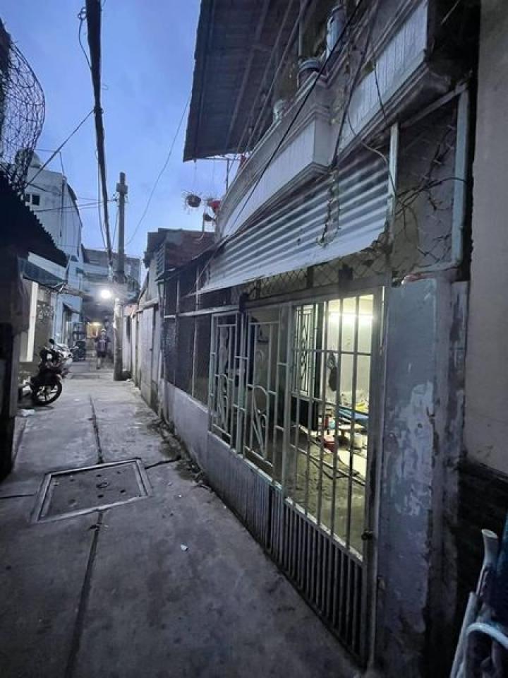 Nhà P6 Q8 Giá rẻ, 52mv đất, tương lai mở hẻm 20m Nhà P6 Q8 Giá rẻ, 52mv đất, tương lai mở hẻm 20m